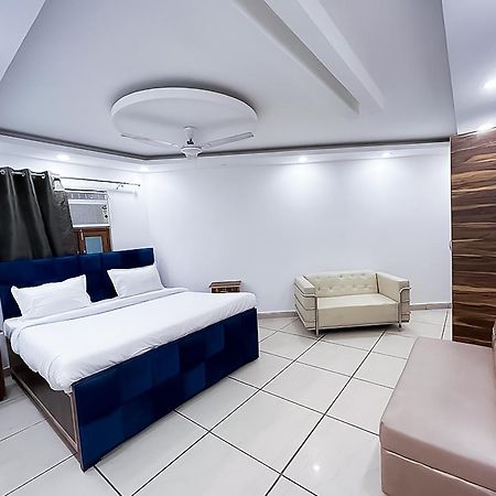Hotel Js Garden - Near Jaypee Hospital 노이다 외부 사진