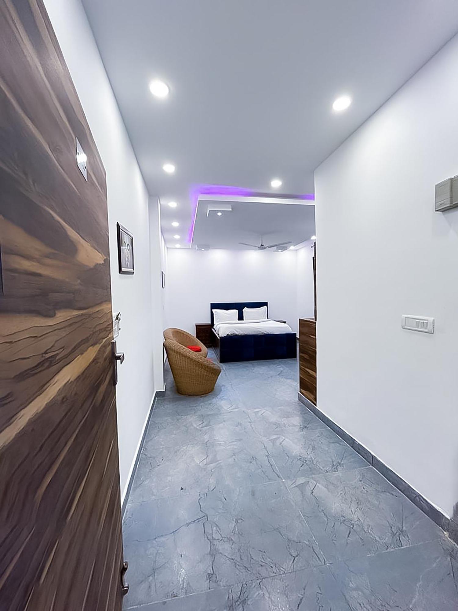 Hotel Js Garden - Near Jaypee Hospital 노이다 외부 사진