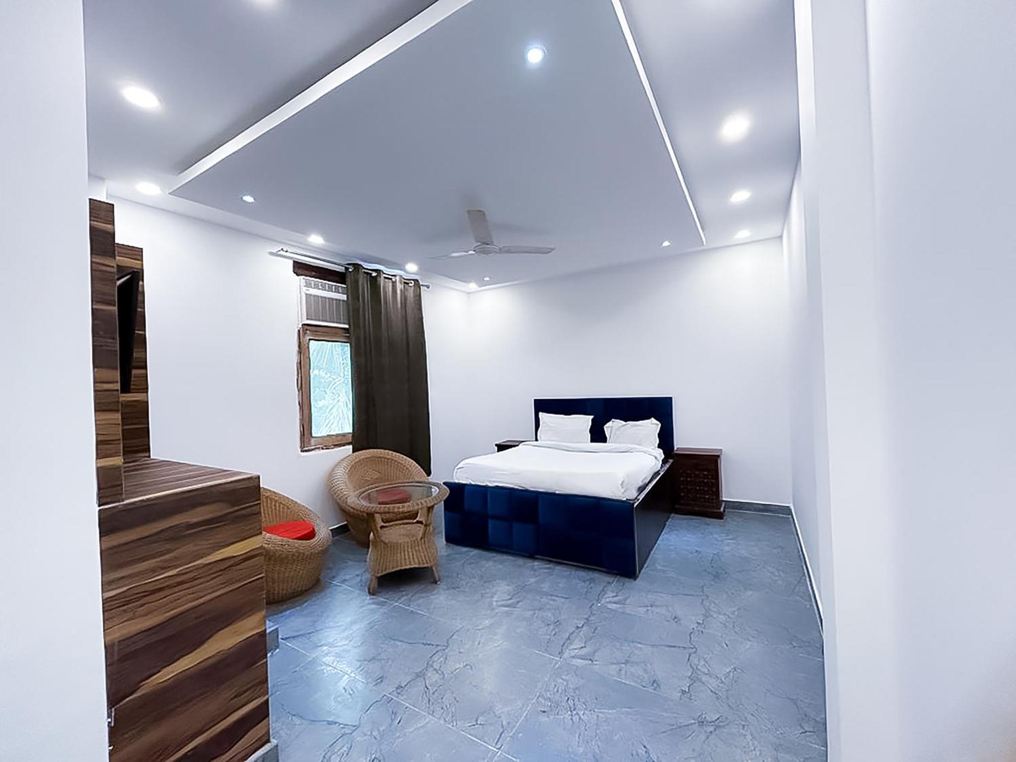 Hotel Js Garden - Near Jaypee Hospital 노이다 외부 사진